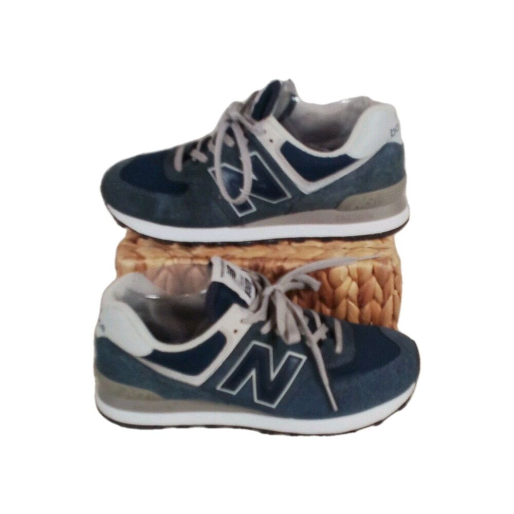 Women's Blue New Balance 574 Size 8.5